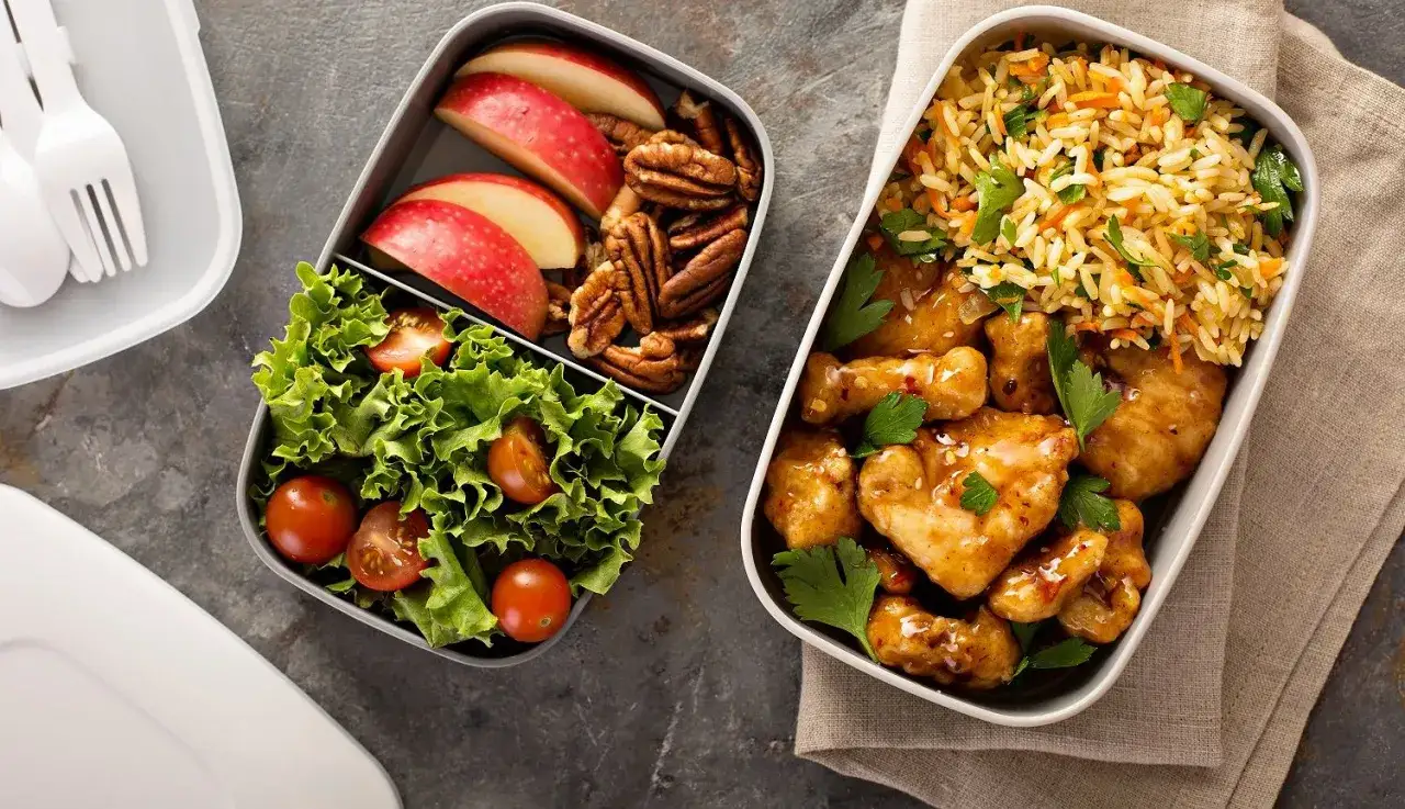 Meal prep gotowe posiłki w pojemnikach